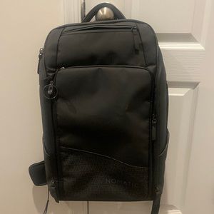 NOMATIC BACKPACK 20 LITER